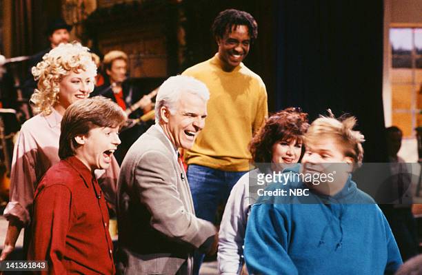 Episode 9 -- Pictured: Victoria Jackson, Mike Myers, Steve Martin, Tim Meadows, Julia Sweeney, Chris Farley during "Cold Opening" on December 14,...