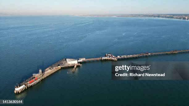 southend pier - southend pier stock pictures, royalty-free photos & images