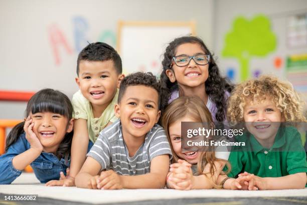 kindergarten portrait - children happy imagens e fotografias de stock