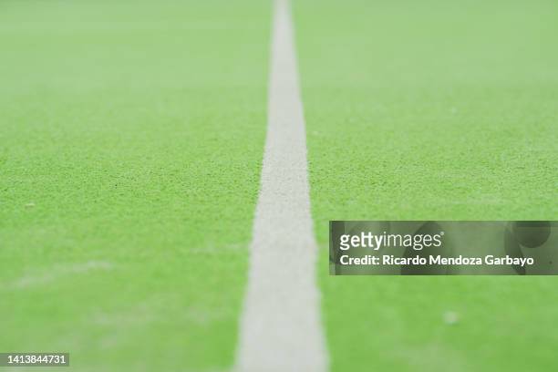 line of play on a tennis court - tennisveld stockfoto's en -beelden