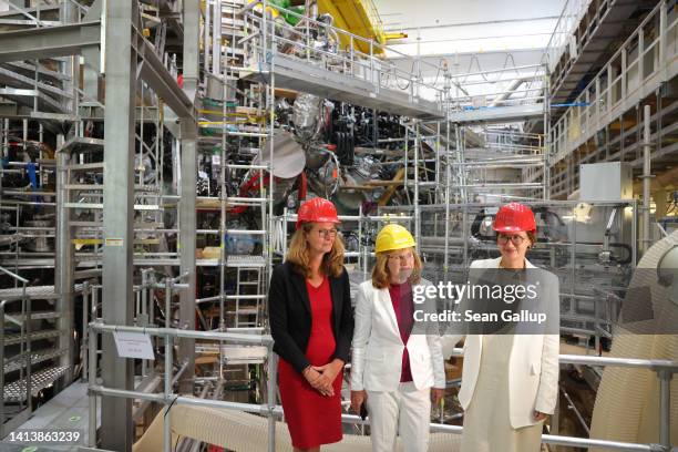 Federal Education and Research Minister Bettina Stark-Watzinger , Sibylle Guenter , Scientific Director at the Max Planck Institute for Plasma...
