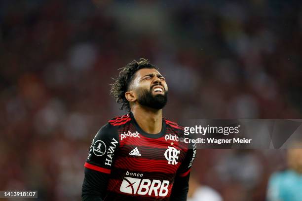 Gabriel Barbosa of Flamengo reacts during a Copa CONMEBOL Libertadores quarter final second leg match between Flamengo and Corinthians at Maracana...