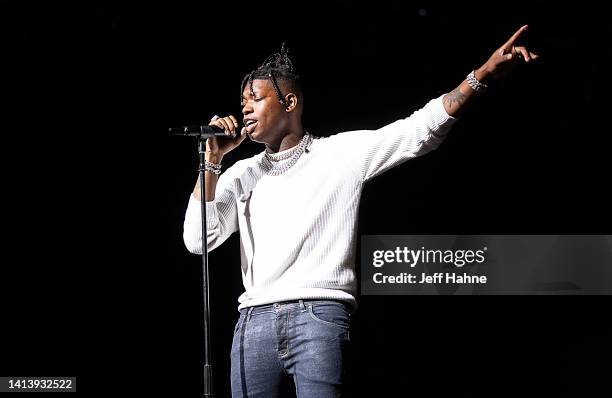 Pnc Rapper 568 Pnc Rapper Stock Photos, High-Res Pictures, and Images - Getty Images