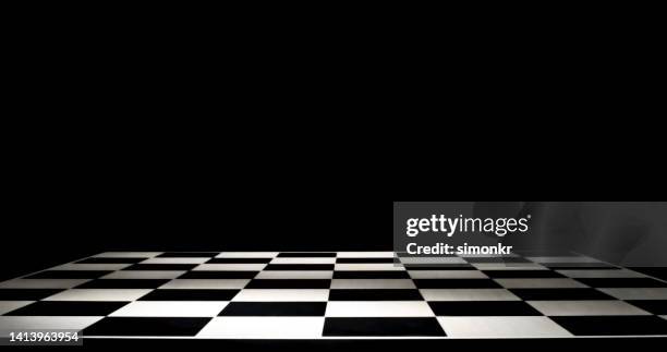 chessboard - tablero de ajedrez fotografías e imágenes de stock