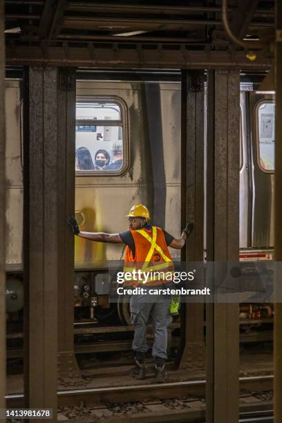 Train Assistant 3,703 Track Uniform Stock Photos, High-Res Pictures, and Images - Getty ...