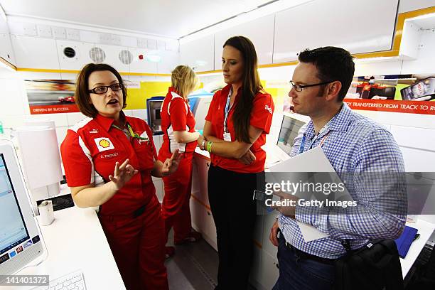 Shell Gka Cara Tredget Photos and Premium High Res Pictures - Getty Images