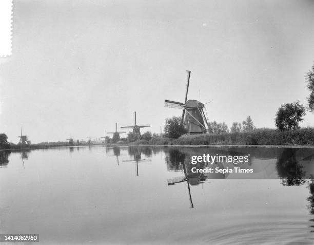 Mills on the Kinderdijk, July 1 MOLDS, The Netherlands, 20th century press agency photo, news to remember, documentary, historic photography...