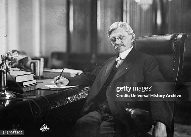 Thomas R. Marshall Thomas Riley Marshall Photos and Premium High Res Pictures - Getty Images