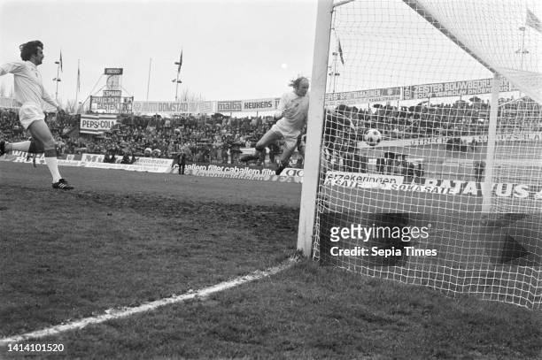 Ajax striker Ruud Geels heads in the second goal, April 3 goals, premier league, sports, soccer, The Netherlands, 20th century press agency photo,...