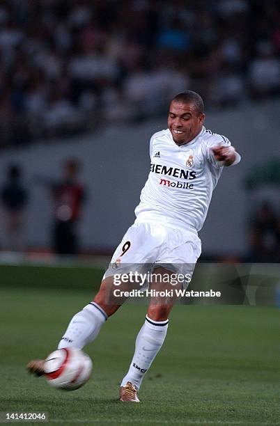 Ronaldo of Real Madrid scores the second goal during the pre-season friendly match between Tokyo Verdy 1969 and Real Madrid at Ajinomoto Stadium on...