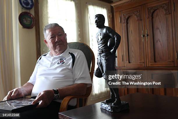 Magazine story on the controversy of Jim Thorpe's burial site, Nieuwsfoto's