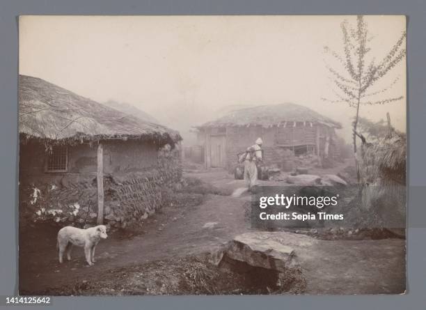 Houses in Pyongyang, Houses in Pyongyang, North Korea, Jan Adriani , Korea paper, photographic support, height 99 mm width 138 mm.