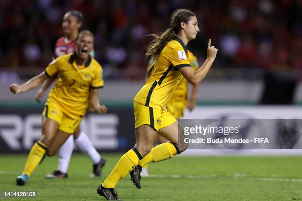 Sarah Hunter of Australia celebrates after scoring the first goal of her team during the FIFA U-20 Women's World Cup Costa Rica 2022 group A match...