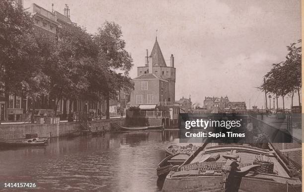 View of the Geldersekade and Schreierstoren in Amsterdam, Geldersche Kade and Schreijerstoren , Amsterdam , maker: anonymous, publisher: Rommler &...