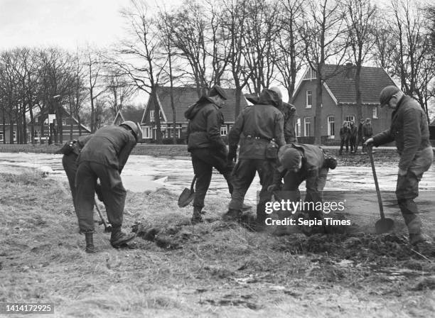 Dutch Soliders Dutch Soldiers Photos and Premium High Res Pictures - Getty Images