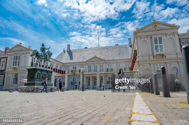 royal palace noordeinde in the hague, netherlands - 諾爾�登德宮 個照片及圖片檔