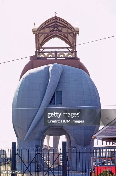 Margate elephant, Margate City, New Jersey; ca. 1978..