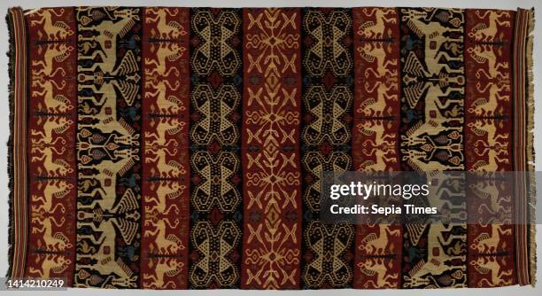 Shawl, Hinggi kombu, Shawl with horses and patola motifs., anonymous, Soemba, 1900 - 1949, cotton , length 257 cm × length 252 cm × width 138 cm.