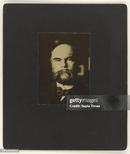 Portrait of Paul Verlaine, Paul Verlaine Oosterpark 82 Amsterdam , Willem Witsen , Amsterdam paper, photographic support, height 145 mm × width 104...