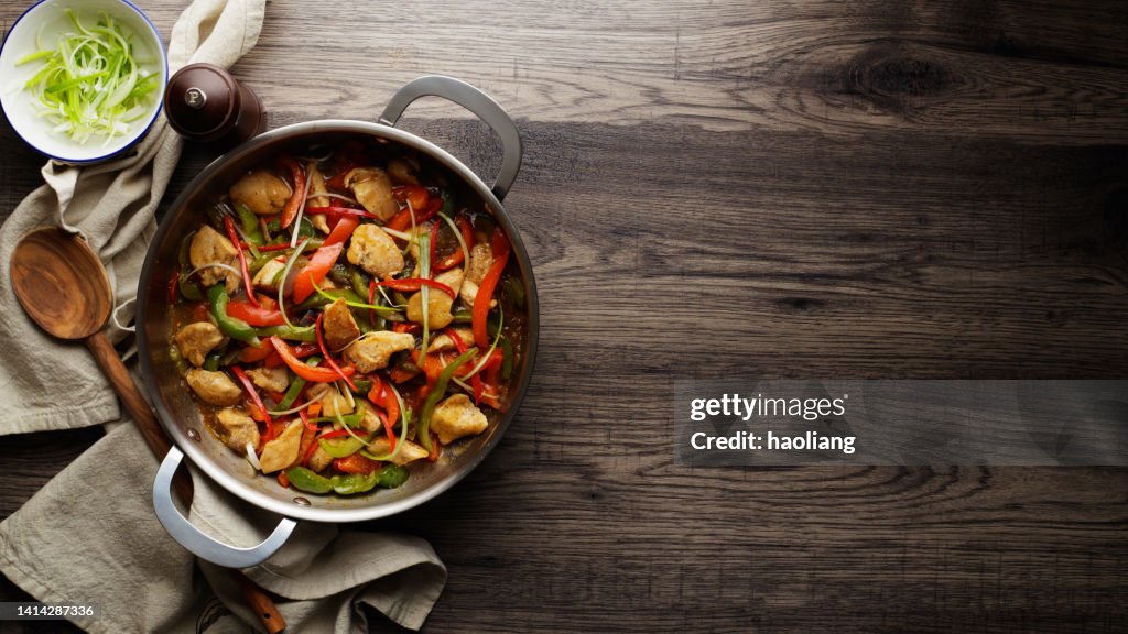 Healthy chicken pepper stir fry