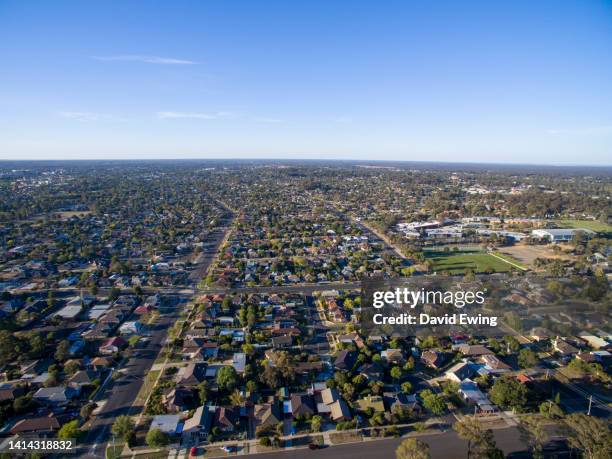 australian suburbia - urban sprawl ストックフォトと画像