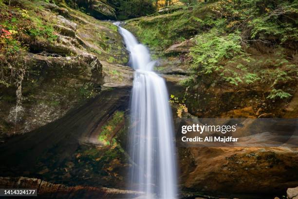 old mans cave lower falls - ohio nature stock pictures, royalty-free photos & images