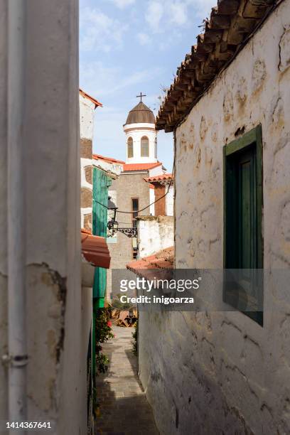 view of a church in old town, tejeda, gran canaria, canary islands, spain - tejeda - fotografias e filmes do acervo