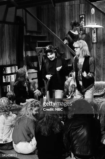 Episode 16 -- Pictured: Mike Myers as Wayne Campbell, Dana Carvey as Garth Algar during the 'Wayne's World' skit on March 24, 1990 -- Photo by:...