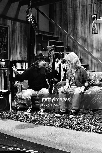 Episode 16 -- Pictured: Mike Myers as Wayne Campbell, Dana Carvey as Garth Algar during the 'Wayne's World' skit on March 24, 1990 -- Photo by:...