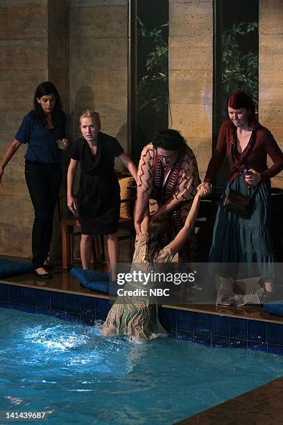Ellie Pool Ellie Kemper Pool Party