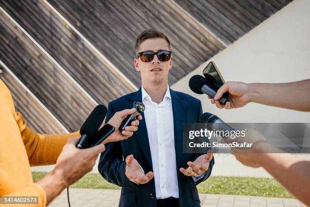 Angry Moderator 923 Bad Media Interview Stock Photos, High-Res Pictures, and Images ...