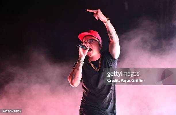 Rapper Logic performs onstage during "Vinyl Verse Summer" tour at Cellairis Amphitheatre at Lakewood on August 12, 2022 in Atlanta, Georgia.