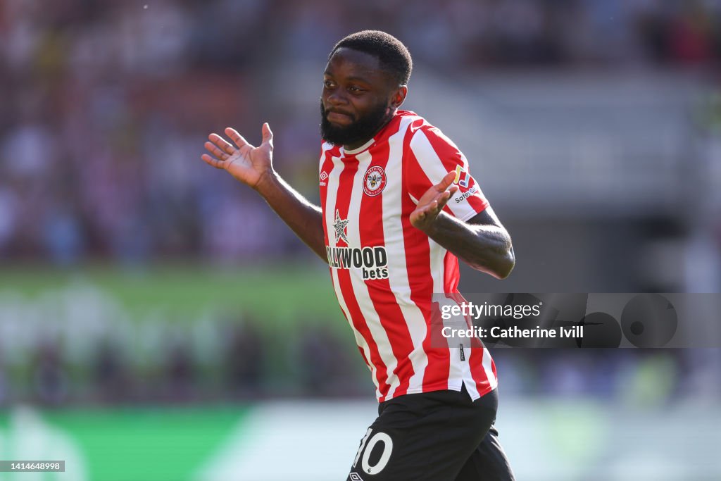 Brentford FC v Manchester United - Premier League