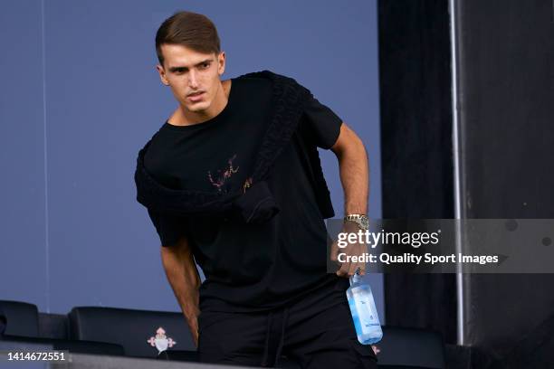 Denis Suarez of RC Celta arrives at the stands prior to the LaLiga Santander match between RC Celta and RCD Espanyol at Estadio Balaidos on August...