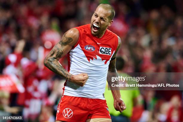 Lance Franklin of the Swans celebrates kicking a goal during the round 22 AFL match between the Sydney Swans and the Collingwood Magpies at Sydney...