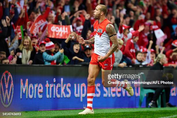 Lance Franklin of the Swans celebrates kicking a goal during the round 22 AFL match between the Sydney Swans and the Collingwood Magpies at Sydney...