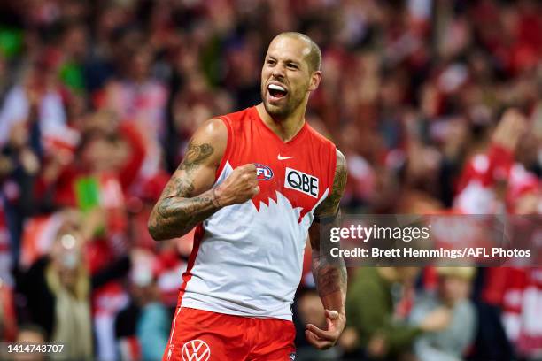 Lance Franklin of the Swans celebrates kicking a goal during the round 22 AFL match between the Sydney Swans and the Collingwood Magpies at Sydney...