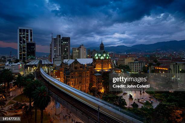 medellin, colombia - medellin fotografías e imágenes de stock