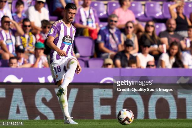 Sergio Escudero of Real Valladolid passing the ball during the LaLiga Santander match between Real Valladolid CF and Villarreal CF at Estadio...