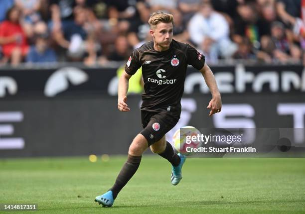 Johannes Eggestein of St.Pauli in action during the Second Bundesliga match between FC St. Pauli and 1. FC Magdeburg at Millerntor Stadium on August...