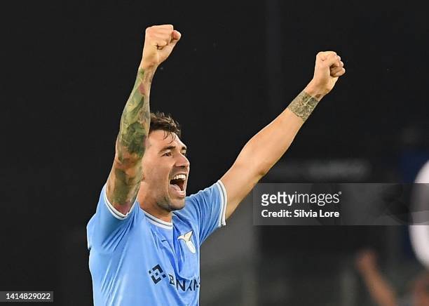 Alessio Romagnoli of SS Lazio celebrates the victory at the end of the Serie A match between SS Lazio and Bologna FC at Stadio Olimpico on August 14,...