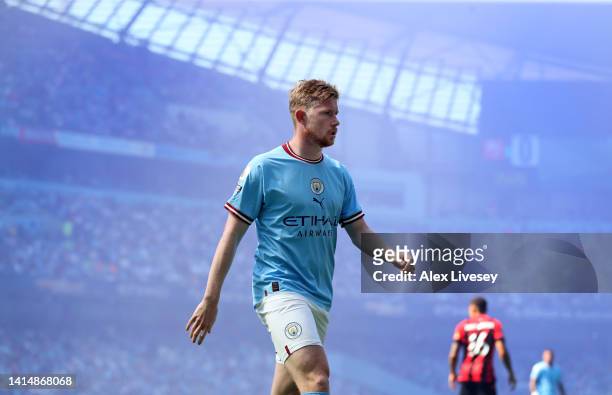 Kevin De Bruyne of Manchester City looks on during the Premier League match between Manchester City and AFC Bournemouth at Etihad Stadium on August...