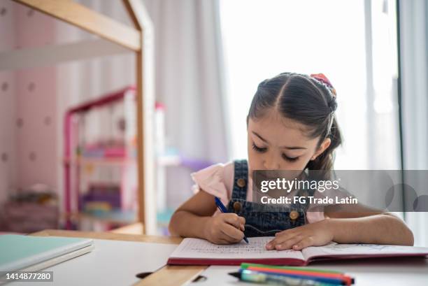 Girls Write Notes 32,710 Girl Note Stock Photos, High-Res Pictures, and Images - Getty Images