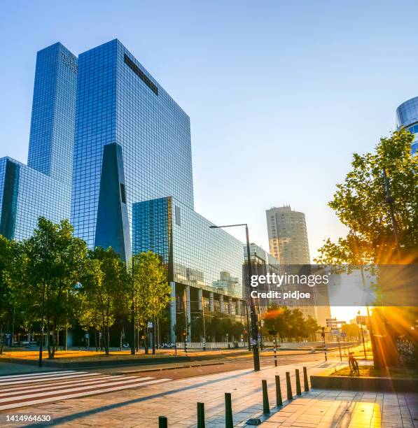 sunrise in rotterdam. - netherlands skyline stock pictures, royalty-free photos & images