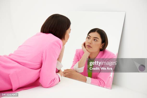 reflected self - eitelkeit stock-fotos und bilder