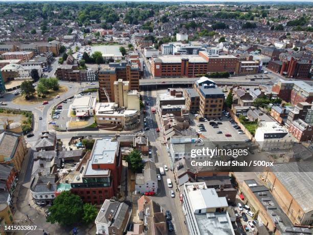 high angle aerial view of british city centre on a sunny day luton town of england,luton,united kingdom,uk - luton stock-fotos und bilder