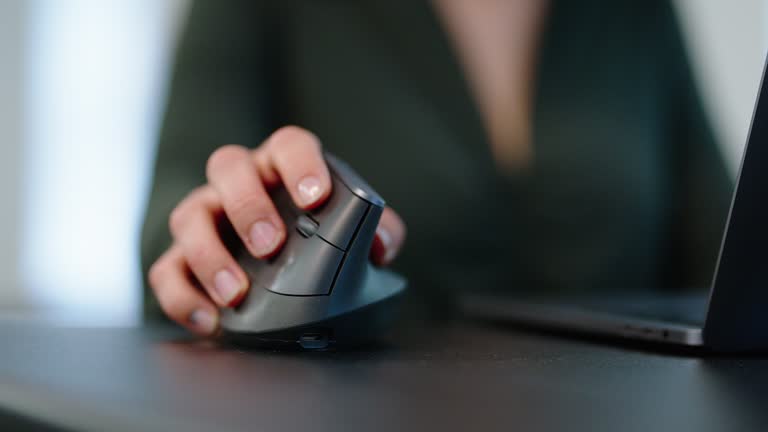 Using Mouse Picture 4,068 Using Wireless Mouse Stock Videos, Footage, & 4K Video Clips ...