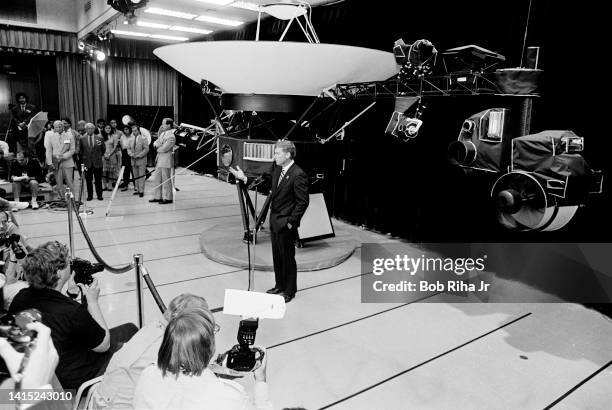 Vice-President Dan Quayle speaks to reporters during tour and press conference at NASA Jet Propulsion Laboratory during Voyager 2 and Neptune...