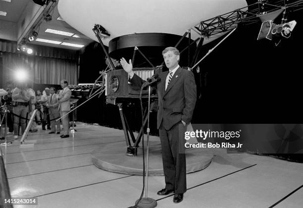 Vice-President Dan Quayle speaks to reporters during tour and press conference at NASA Jet Propulsion Laboratory during Voyager 2 and Neptune...