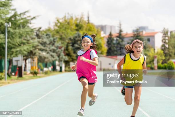 Youth Relay Races 1,286 Relay Race Kids Stock Photos, High-Res Pictures, and Images ...